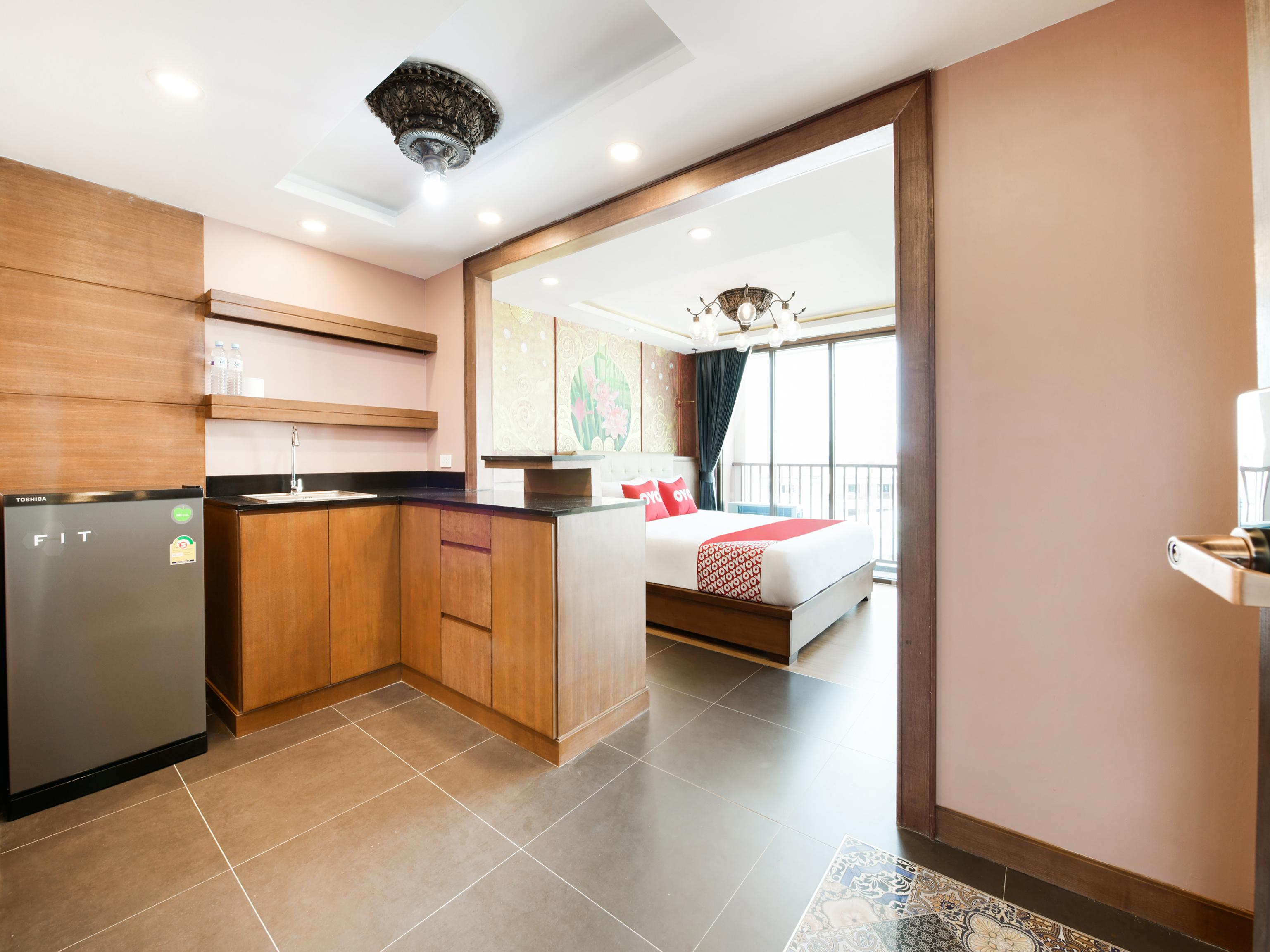 Super Oyo 458 Nakorn Siam Boutique Hotel Pattaya Ngoại thất bức ảnh